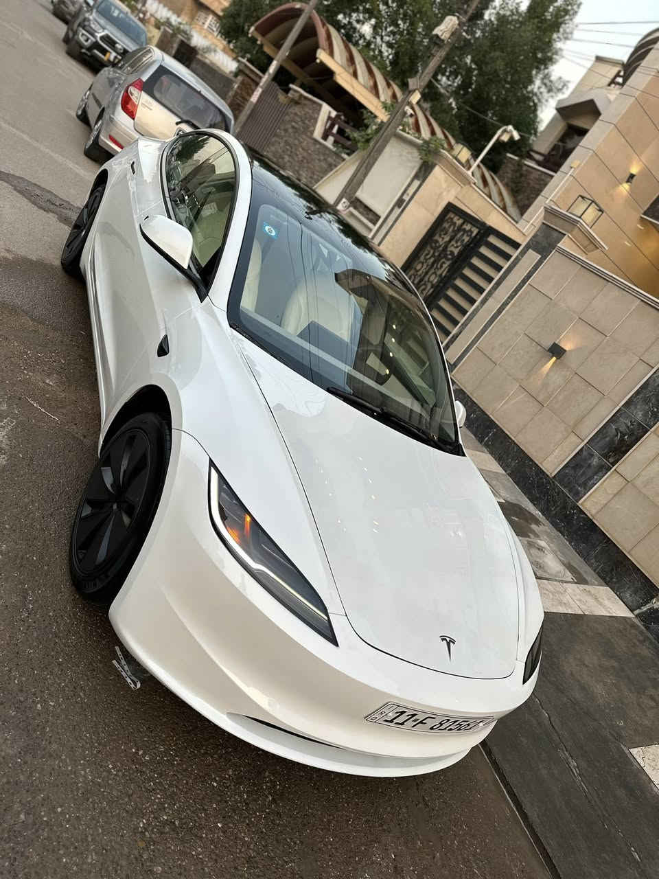 السلام عليكم
تسلا موديل 3 (2025) LONG RANGE مدى طويل
🔋الشحنه الوحده🔋 تمشي من 650 كلومتر الى 700
‏ 🆕 (Performance) الجديدة. 

السياره اني مستورده داخله جديد
رقم بغداد بسمي ترقيم جديد
مكاني بغداد زيونه 
‎ السيارة وارد أمريكي موديل 2025. �
* km8000. معروضة للبيع بمسافة مقطوعة
* السياره بعده زيرو جديده جداً
* 
* تسارعاً قوياً من 0 إلى100 كم/س في غضون 2.9 ثانية. 🚀🚀🚀�
* تبلغ قوتها 510 حصان وعزم دوران يصل إلى 740 نيوتن متر.
* السياره فول موصفات اجه بشكل جديد
* شاشه خلفيه للتحكم 
* معروفه موصفات التسلا 1/1
* حادث السياره صبغ الجملغ الخلفي
* و صبغ قبق الجنطه الخلفي 
* قطعتين خلفيه صبغ
* السعر (220)$ ورقه او بي مجال
* اي استفسار وتساب او اتصال 
* عل الرقم  ***********
