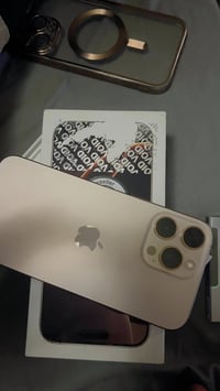 آيفون ١٦ برو ماكس • ٢٥٦ • باتري ١٠٠