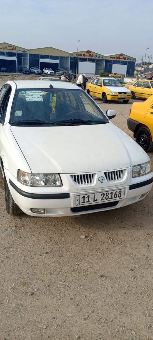 سمند البيع سياره حلوه وخير من الله مكاني بغداد بدون صبغ عدا الدوسات مصبوغه بيها بارد وبيها جراد او مال فابلون ماعرف السعر 48 وبيها مجال *********** مكاني بغداد البنوك
