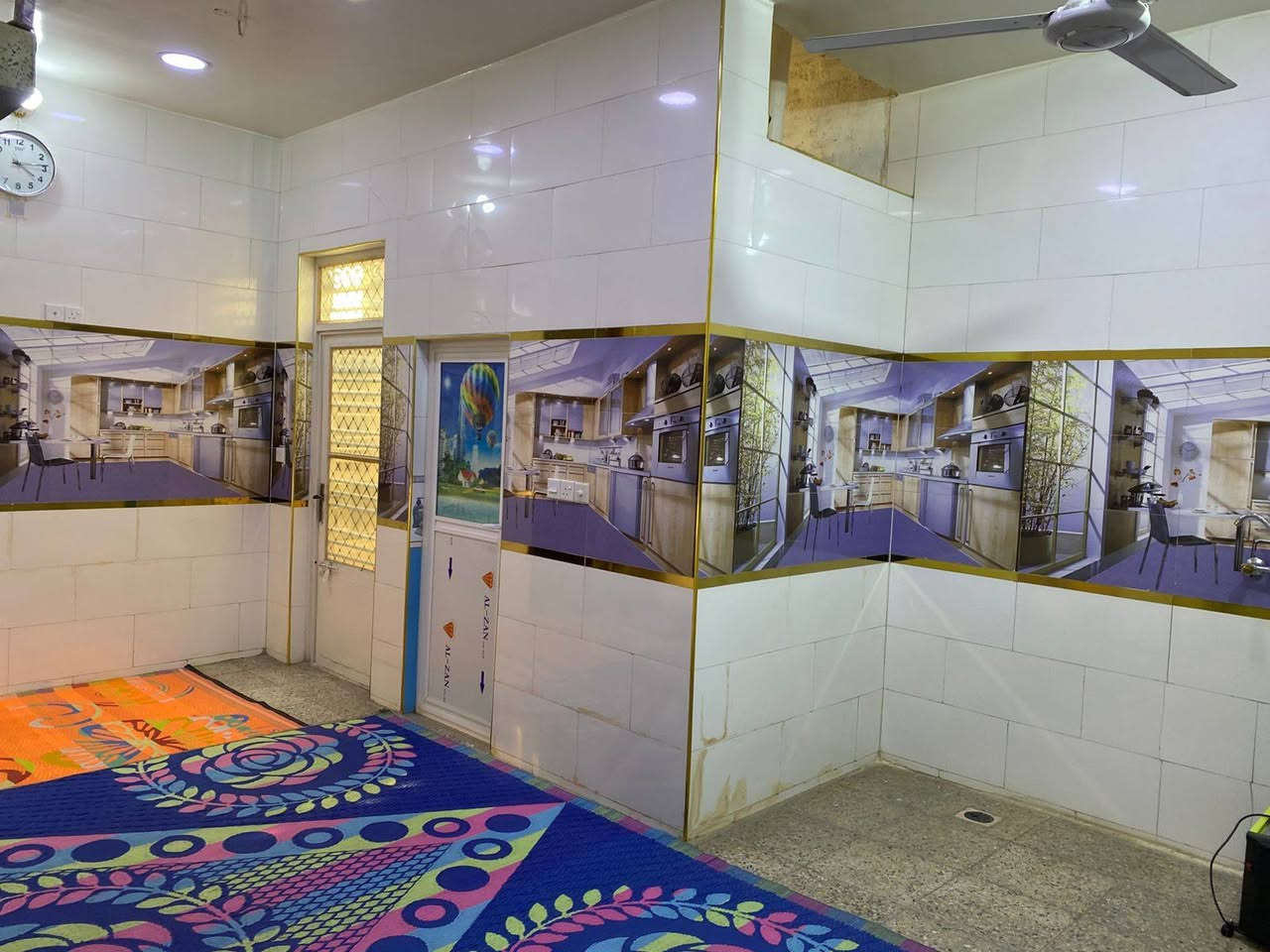 الدار للبيع مساحه 100م منطقه الثلاثينيات البيت ع ساحه ارتفاع السقف 3م و30 بناء جديد مكلف بل نشر  التواصل مع صاحب الدار ***********
