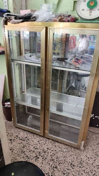 ارتفاع ١م٢٥ • عمق ٢٥سم • مناسب صياغة وكوزمتك