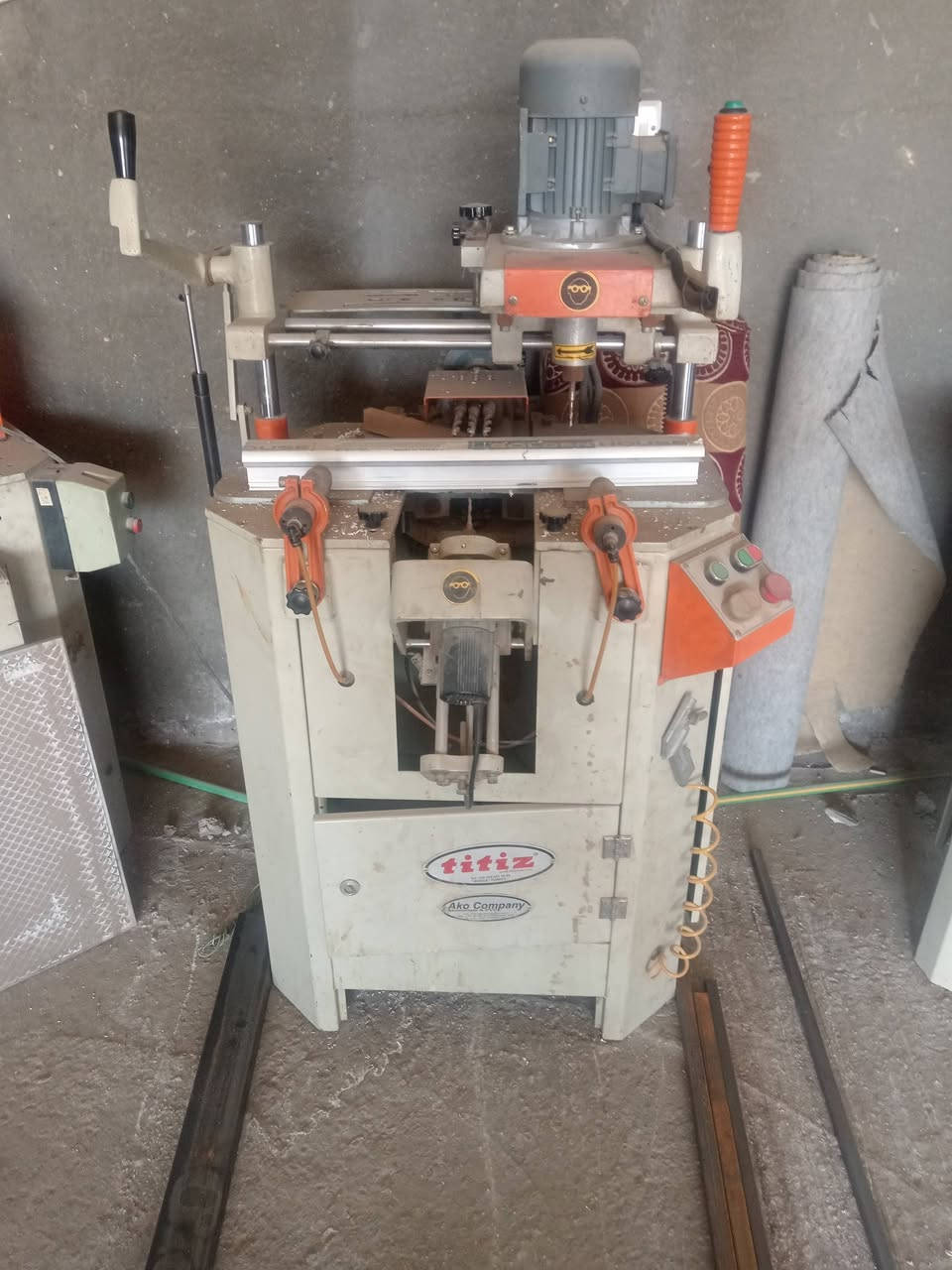 معمل بي في سي ثري فيز ٥مكاين للبيع في كربلاء السعر٣٥ ورقة
للأستفسار
***********
***********
