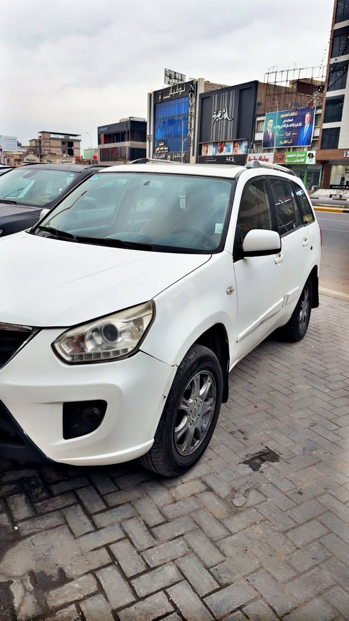 تيكو 2013 فول نضيفه وكامله 
بدون ضربه رقم بصره الماني جديد
تخم تاير جديد حداديه جديده 
لايت زنون كامره خلفيه شاشه لمس
كشنات تدفئه وتبريد وفتحه سقف 
سياره ب اسمي 
السعر 63 ورقه وبيها مجال 
مكاني البصره شارع الجزائر 
رقم ***********
