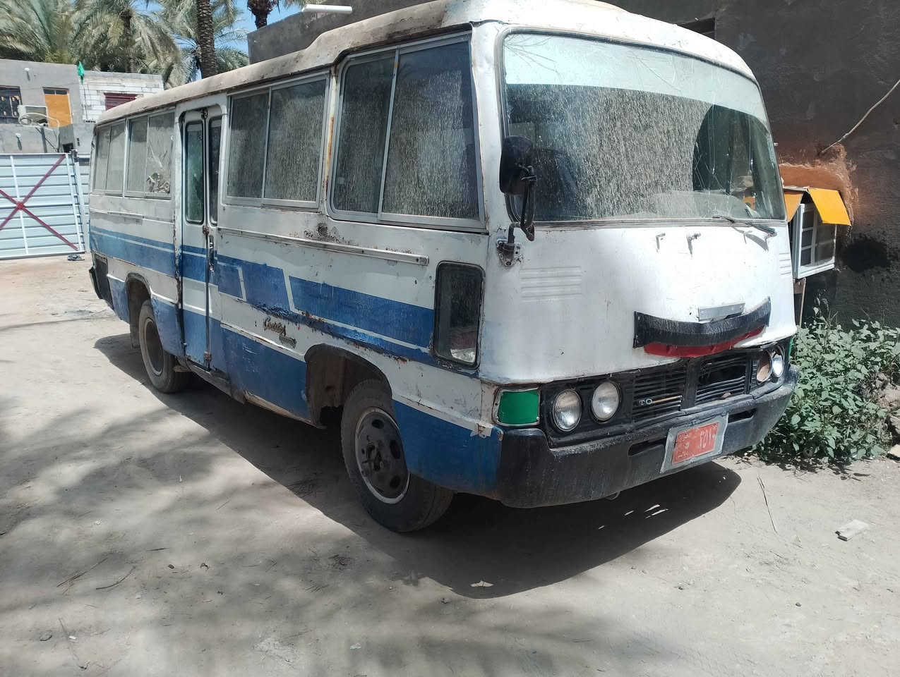 للبيع او لمراوس كوستر 1982
محرك كاز بلاد سياره شغاله بس متروكه 
تحتاج باتري وتشغل  سعر مليونين 
رقم صاحبها *********** Singapore
