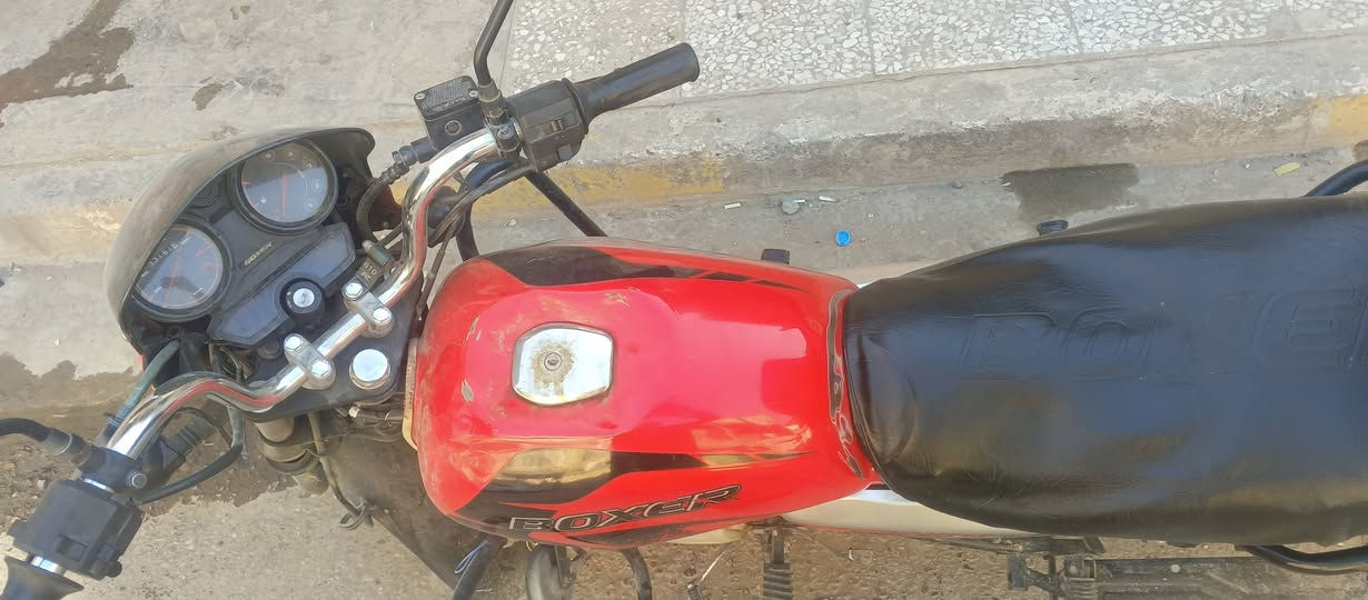 بوكسر 2023 اوراق بيها خيط تبخير ما مفتوحه بس دشبول سرعه موقف كلشي لباقي شغال ممبدل بيها شي  1300 بيها مجال تواصل ***********
