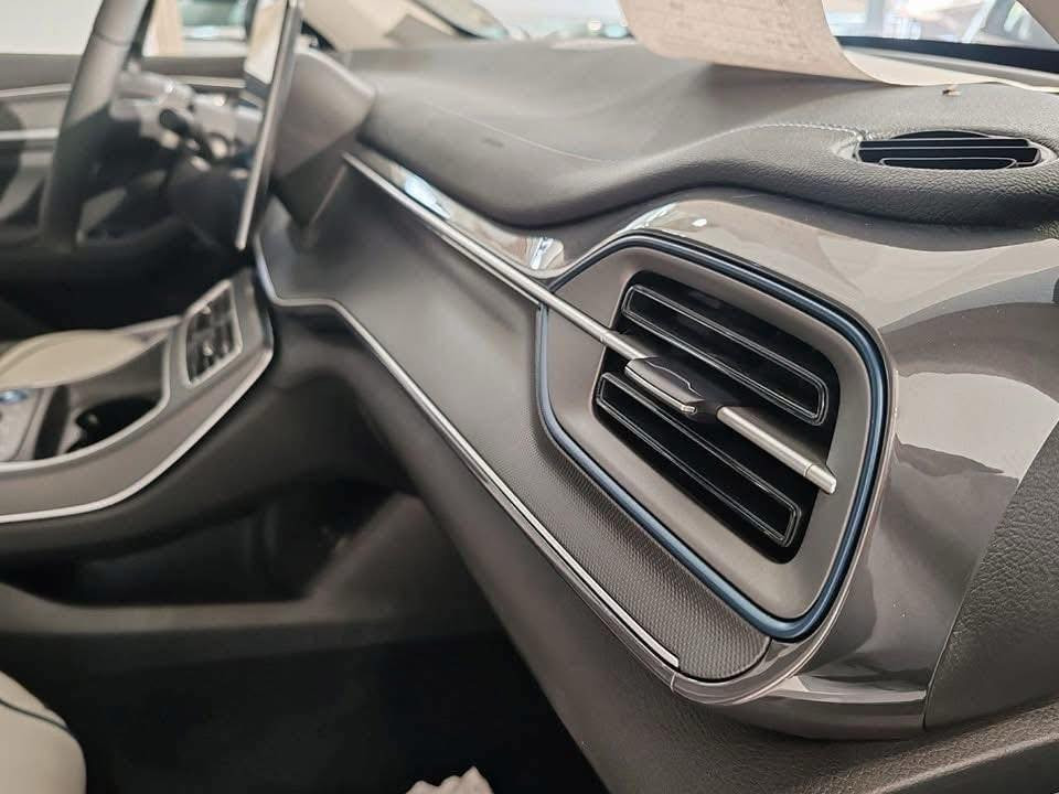 بي واي دي BYD ديستروير  هايبرد ✨موديل 2025 

محرك السياره ١٥٠٠ هايبرد
خزان الوقود 48 يمشي السياره 1300 كيلو وتحتوي على نظام كهرباء بالكامل يمشي ٥٥ كيلو بالشحنه الوحده فول مواصفات قماره حديد
ملاحظه ( السياره مرقمه وكامله ماشيه فقط 600 كيلو )
***********
السعر 19.200
