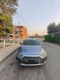 النترا موديل ١٧ سياره نضيفه  محرك ٢٠٠٠ دوش كير نضيف شاشه كبيره  بيهه ص...