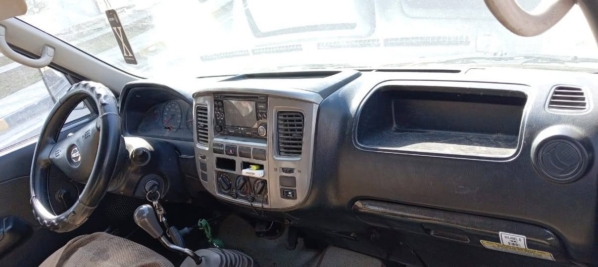 #للبيع نيسان 2009 رقم بغداد 
السيارة حرة #مصفرة هيأة ومرور تحويل ثاني يوم 
السيارة بيها باب السايق مبدل فقط الباقي #مكفول
گير مكينة واكسل وكهربائيات وصدر #كفالة
مكان السيارة بغداد /الدورة
للاستفسار أكثر الاتصال على الرقم
***********
