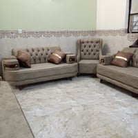 للبيع تخم عشر مقاعد السعر  550  الف العنوان بغداد الكرخ لأستفسار اكثر ...