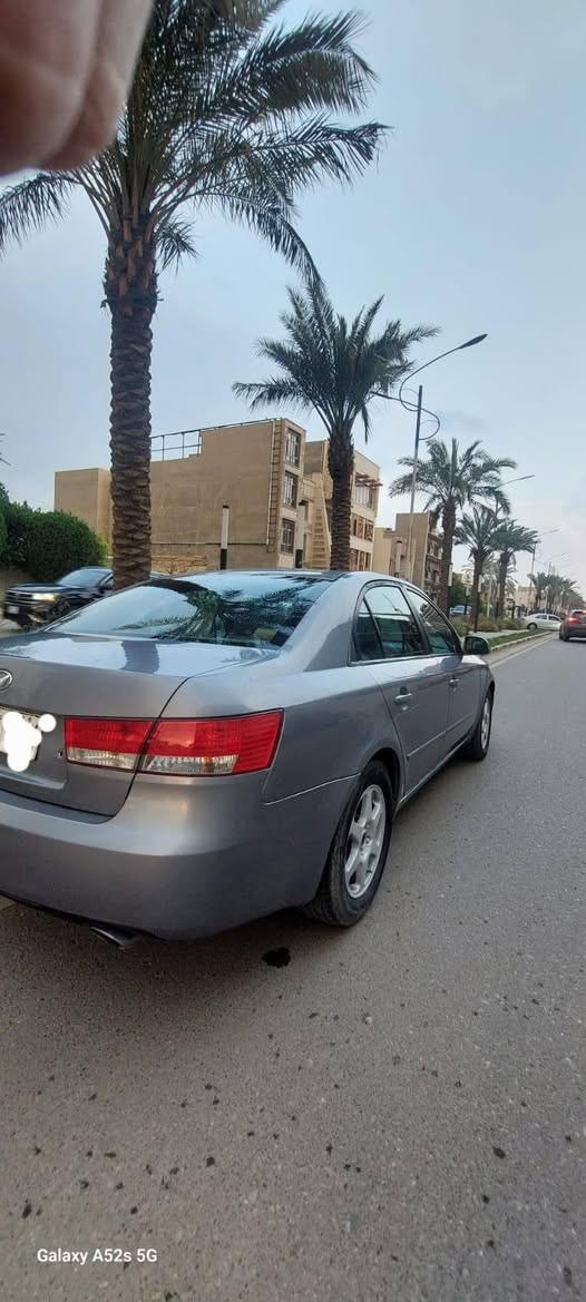 📍للبيع
سيارة سوناتا رصاصي 2006
بغداد
٦ سلندر 3300
ماشية 187 الف
تم عمل صيانة حديثة لها استبدال
جاملغ امامي
دعامي امامي خلفي
مازدات
صبغ حزام
باتري وطوبات ودسكات جديد
الصور موضحة
وارد أمريكي 
اي غرامة او كلفة الرقم يتحملها البائع
مكان السيارة بغداد اليرموك

المراسلة على واتس اب : ***********
