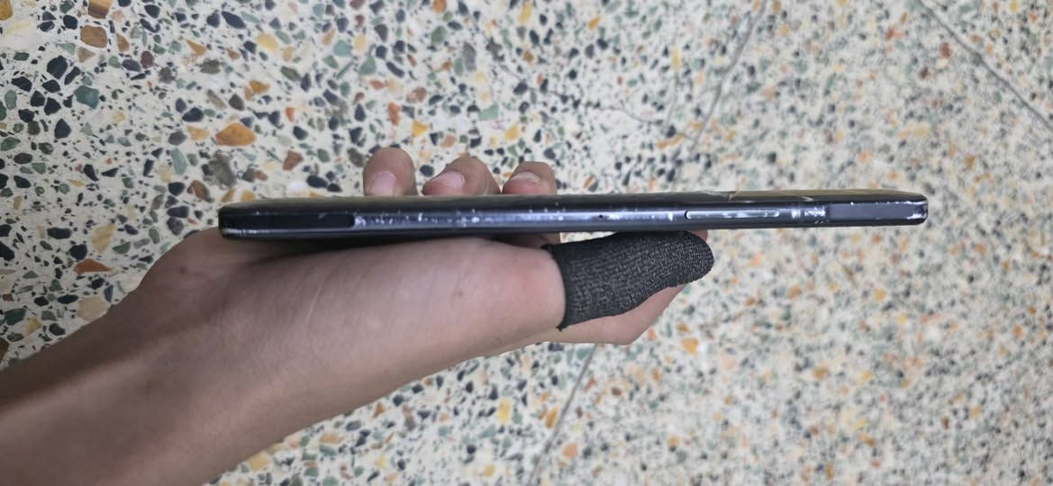 السلام عليكم للبيع جهاز Redmi K40 Gaming  هذا الموجود موضح بالصورة الصدعة الي بالظهر الجهاز شغال من جميع النواحي السعر 150 قفل قفل بدون عملة الشراي يخابر الاتصال علئ هذا الرقم
***********
السلام عليكم للبيع جهاز Redmi K40 Gaming  هذا الموجود موضح بالصورة الصدعة الي بالظهر الجهاز شغال من جميع النواحي السعر 150 قفل قفل بدون عملة الشراي يخابر الاتصال علئ هذا الرقم
