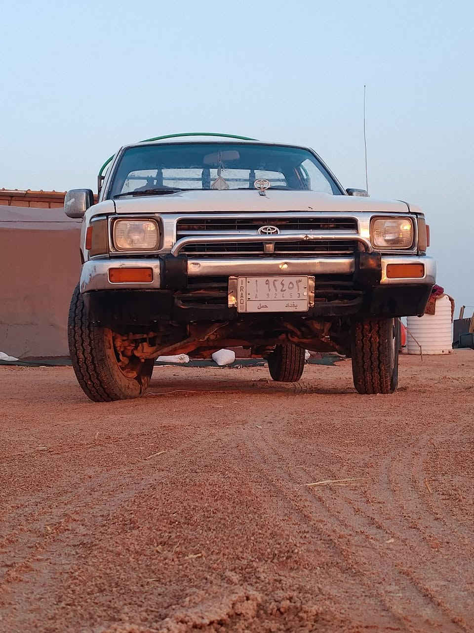 السلام عليكم سياره للبيع موديل 1992 سياره ما عايزها كل شيء مال جناي ما عيزه شي بلاديل السعر 60 ورقه قفل مكاني نجف الغايه 27 المحجر مويه ***********
