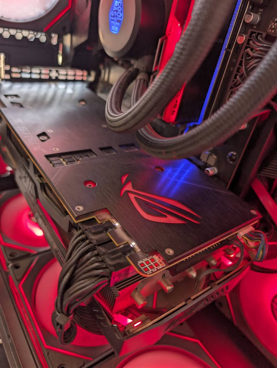 كيس فقط 740 الف
Mb auros z390
Cori7 9700 k 
Gpu 2070 super  rog
Power supply 750 gold cooler masters 
Ram gskils 3200 rgb
Ssd Samsung 256
HHD 1t


**إذا كنت صاحب هذا الإعلان وتريد حذفه لأي سبب، رجاءا أرسل رسالة إلى الدعم الفني**