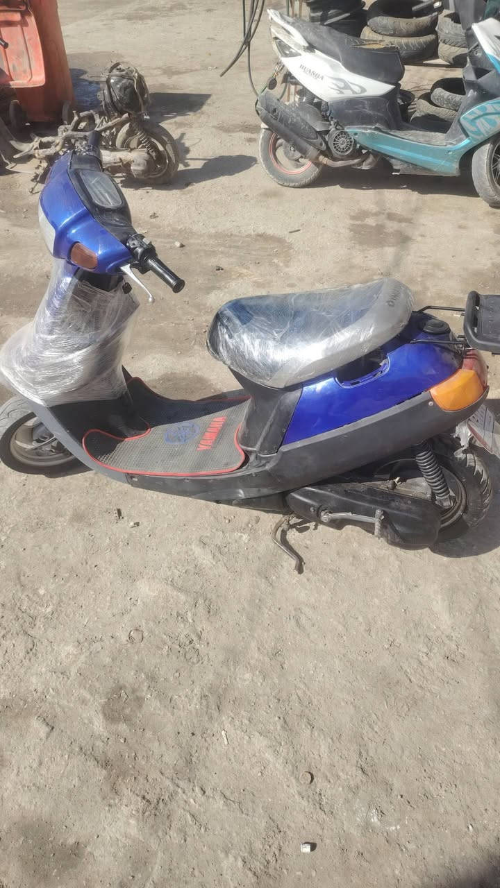 دراجه بطه للبيع مكاني كربلاء البوبيات كلوبات اشاير كله شغاله بس عوزه سلف السعر 250وبيه مجال حك الجيه رقم الهاتف ***********
