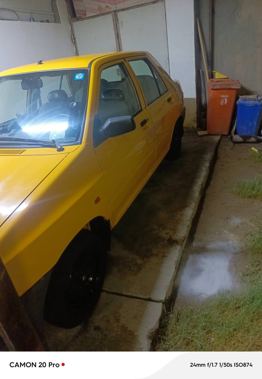 سلام عليكم سايبه موديل 18 سياره نضيفه رقم نكليزي سنويتهه الحد 32 مصفره هيه وغرامات شواصيهه ابلاد السعر 50 وبيهه مجال بصيط ***********حك الجيه للستفسار اتصل
