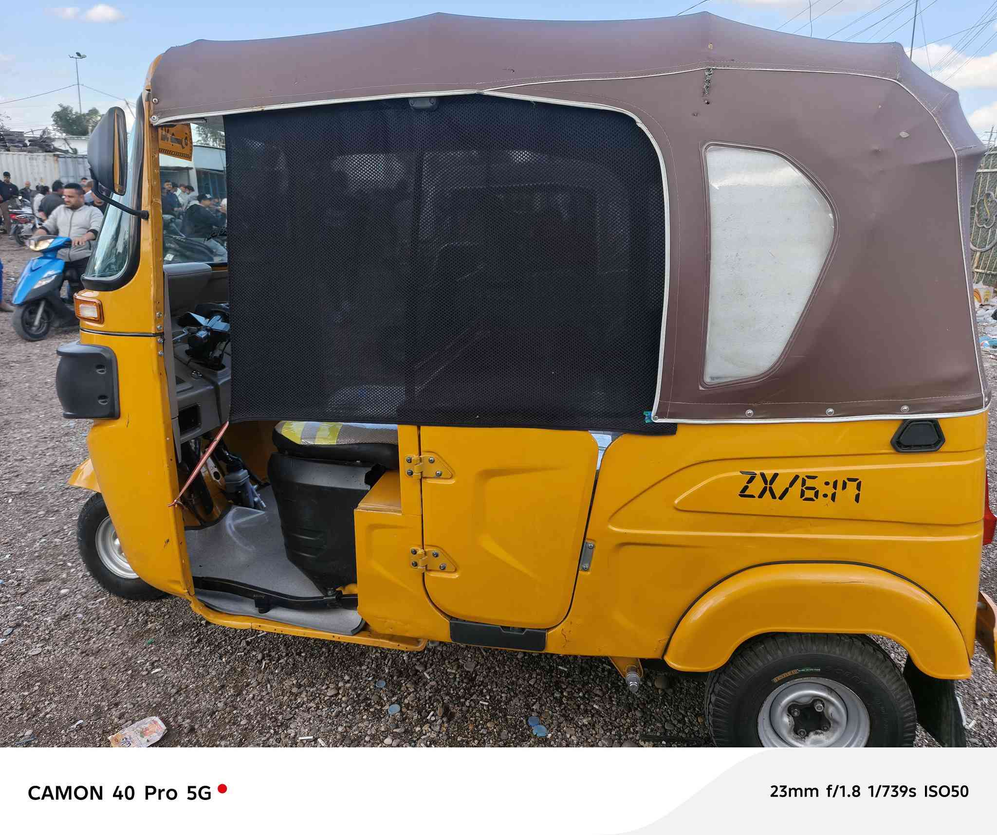 تكتك للبيع موديل 22 رقم وسنويه السعر 8 و300 الشراي يتصل ع هاذا الرقم *********** مكاني بغداد حي العامل
