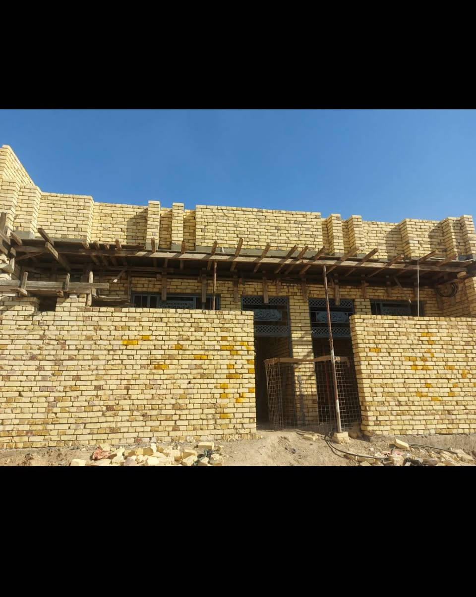 خلف بناء متفرغ حاليا 
شغل درجة اولى 
***********
