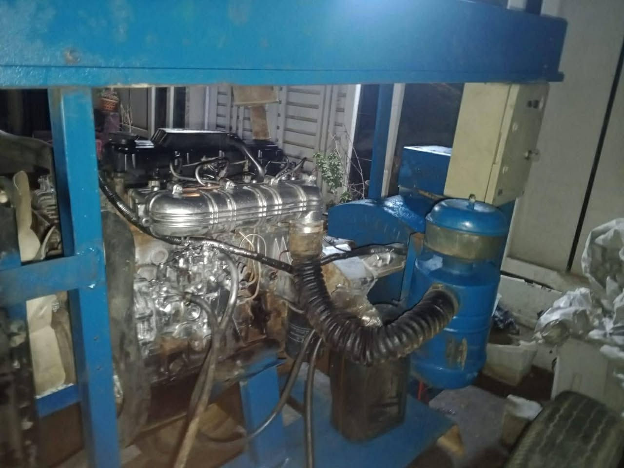 السلام عليكم مولد كيا شغال على الفحص والحمل نظيف كلش ألعنوان بغداد البلديات مكينة ٧٠١ توليد ٣٠ كيفي  ثري فيز  العنوان بغداد البلديات اتصل على الرقم وسهلة ***********بي واتساب
