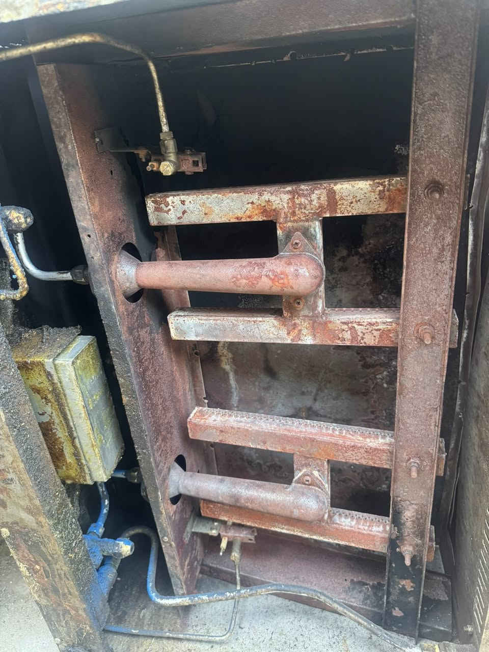 كرل همبركر للبيع
السعر ١٥٠ 
مكاني بغداد الصابيات
***********
