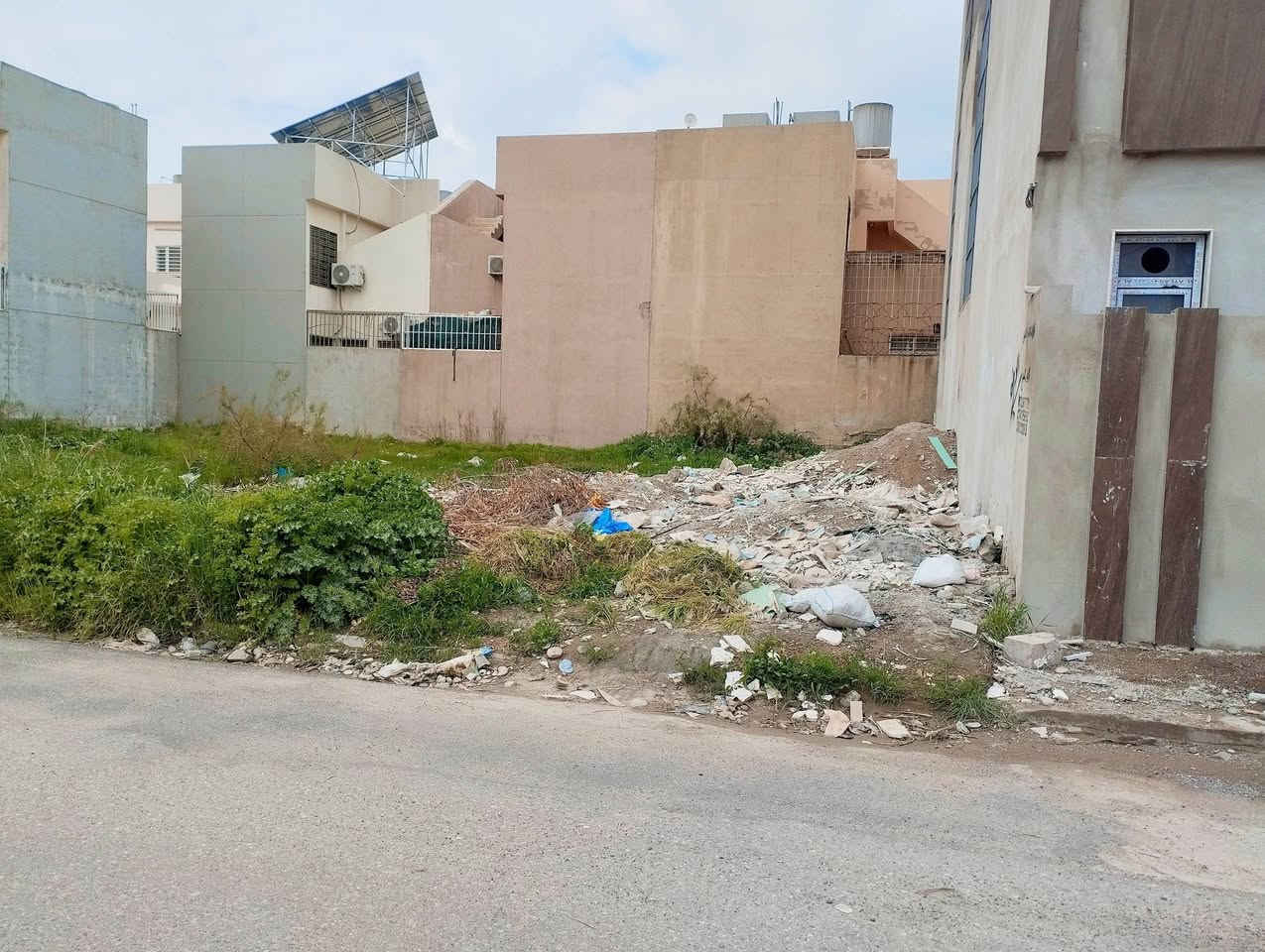 🏦 عروض مكتب بيت الأركان للعقار  🏦

الأرض للبيع بحي المزارع مساحة ١٥٠ م 

الواجهة ٧.٥ م العمق ٢٠ م الاتجاه شروق 

عرض الشارع ١٢ م قريب من شارع العام

موقع حي المزارع الأولى فرع جامع القادر 
🏦                                                   🏦
السعر على التليكرام https://t.me/alarkan_1
للاستفسار مراجعة مكتب بيت الأركان للعقار 

موقع موصل حي العربي قرب مطعم ماشاءالله 

*********** / *********** / *********** 🏦
