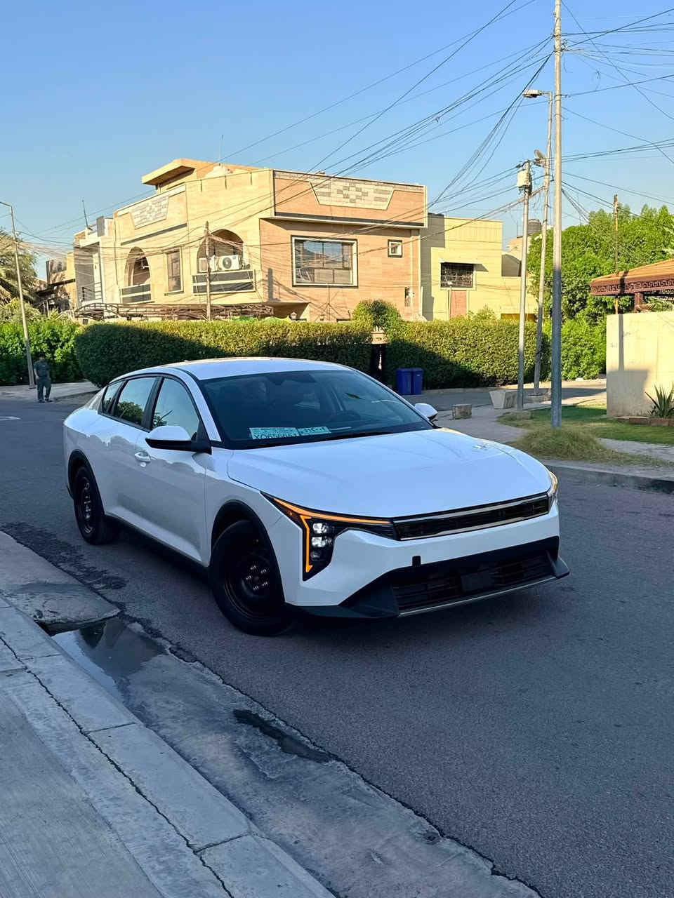 السلام عليكم KIA K4 2025 LX وارد امريكي 
بصمة  / هندبريك دكمة  / لايت LED  / مكينة 2000 دوش / شاشة كبيرة متصلة ديجتال   / اوتو هولد / LED امامي وخلفي / قيادة ذاتية / كامرة دوارة / رادار تعديل مسار / اوتو بريك / مود درايف / تحكم ستيرن / كروس سرعة /مانع انزلاق / بلوتوث / اواكس / USB / ماشية 4000mi 
حادثه موضح بلصور مبدل بنيد ومصبوغ فقط السيارة شرط السونار بدون دواخل بدون شاصي بدون لغد ايرباك استيرن 
مكان السيارة بغداد البلديات 
للتواصل *********** 
ملاحضة السيارة بدون رقم دخول جديد 
📝لمعرفة سعر السيارة نزل رقم 3 بلتعليقات ويوصلك السعر
