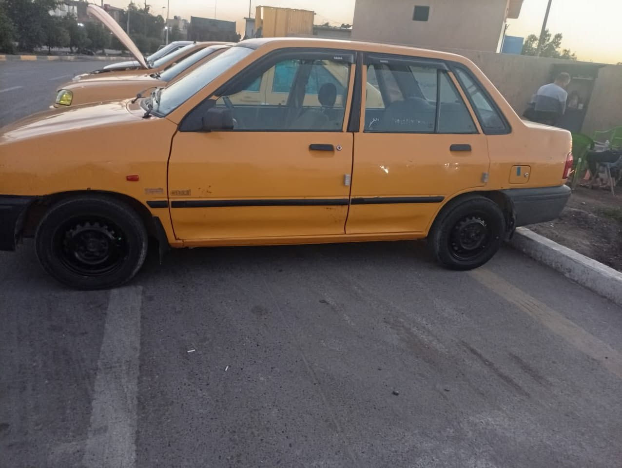 سلام عليكم سايبه 10 
كير نضيف مكينه بيه صوت جوكيج 

صوشي نضيفى 
شكره نضيف 
بسمي راسن احولك 
بغداد الدوره 
***********
السعر 26 وبيه مجال
