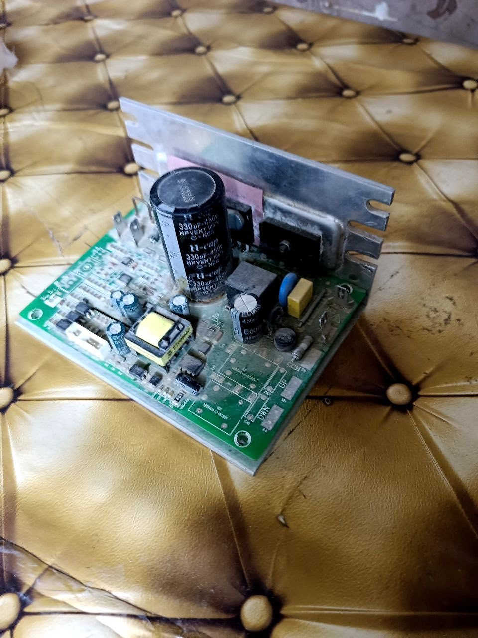 للبيع اكتب سعر واخذة نقصة هذا بصورة
مكانها مركز


**إذا كنت صاحب هذا الإعلان وتريد حذفه لأي سبب، رجاءا أرسل رسالة إلى الدعم الفني**