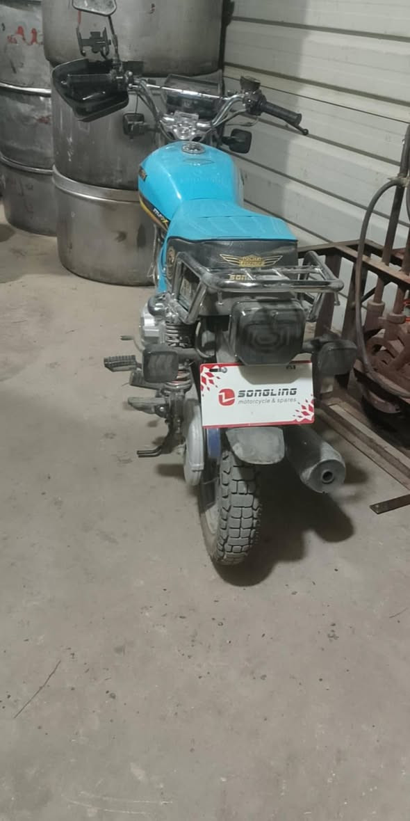 دراجه مكفوله موديل ٢٠٢٥ خمسه گير بصمه دهن كله موتل اذا مو دم ما اديير سعر ٧٥٠ الرقم ***********
