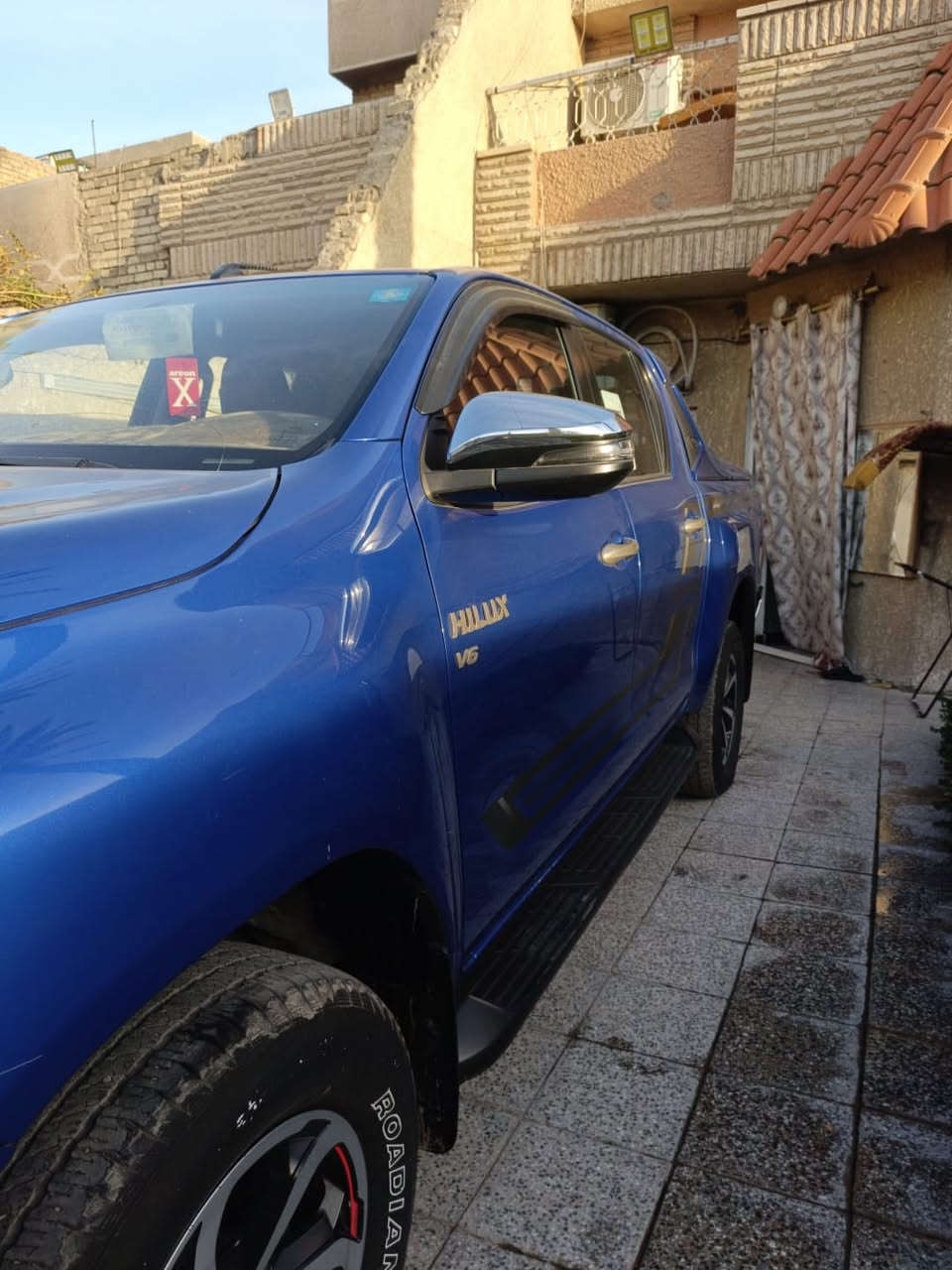 رقم بغداد 
سيارة تويوتا فور ويل 
موديل (2019)
سيارة كفالة عامة
ماشية 120 الف كيلو
والسيارة تجي بصمة
كامرات خلفية 
السعر 3 دفاتر وبيها مجال
للتواصل والاستفسار
***********
