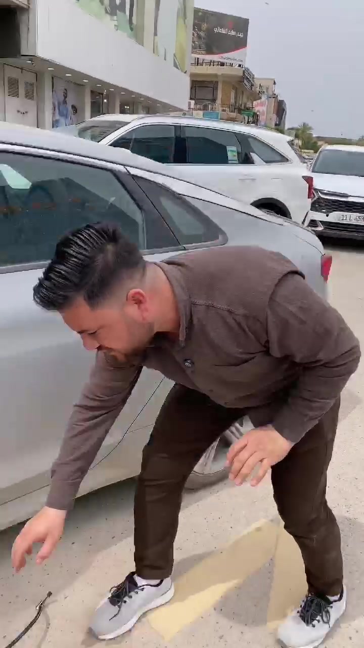 "إطارك فاضي؟ ما تحتاج كراج! 🚗"
"دائماً جاهز — كمبريسر بسيارتك! ⚡"
"150 PSI بولاعة السيارة — مو معقول! 💨"