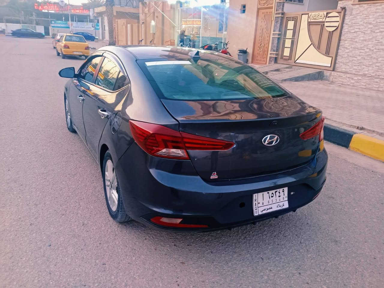 سلام عليكم سياره للبيع النترا  بيع مستعجل موديل 2020 وارد امريكي مكينه دوش 2000  كير مكينه كفاله تخم تاير حداديه تبريد  ثلج سياره بيها مكانات صبغ السعر 98 بيها مجال بسيط جدا مكاني كربلاء
رقم//***********// الهاتف
