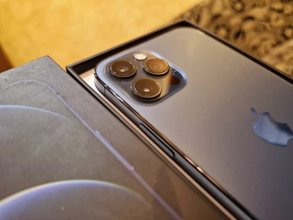 12 برو ماكس ذاكره 512 بطاريه 85 وكاله ماحقات كامله السعر 575 

ناصريه الحبوبي مقابل زنود الست الطائي *********** واتساب
