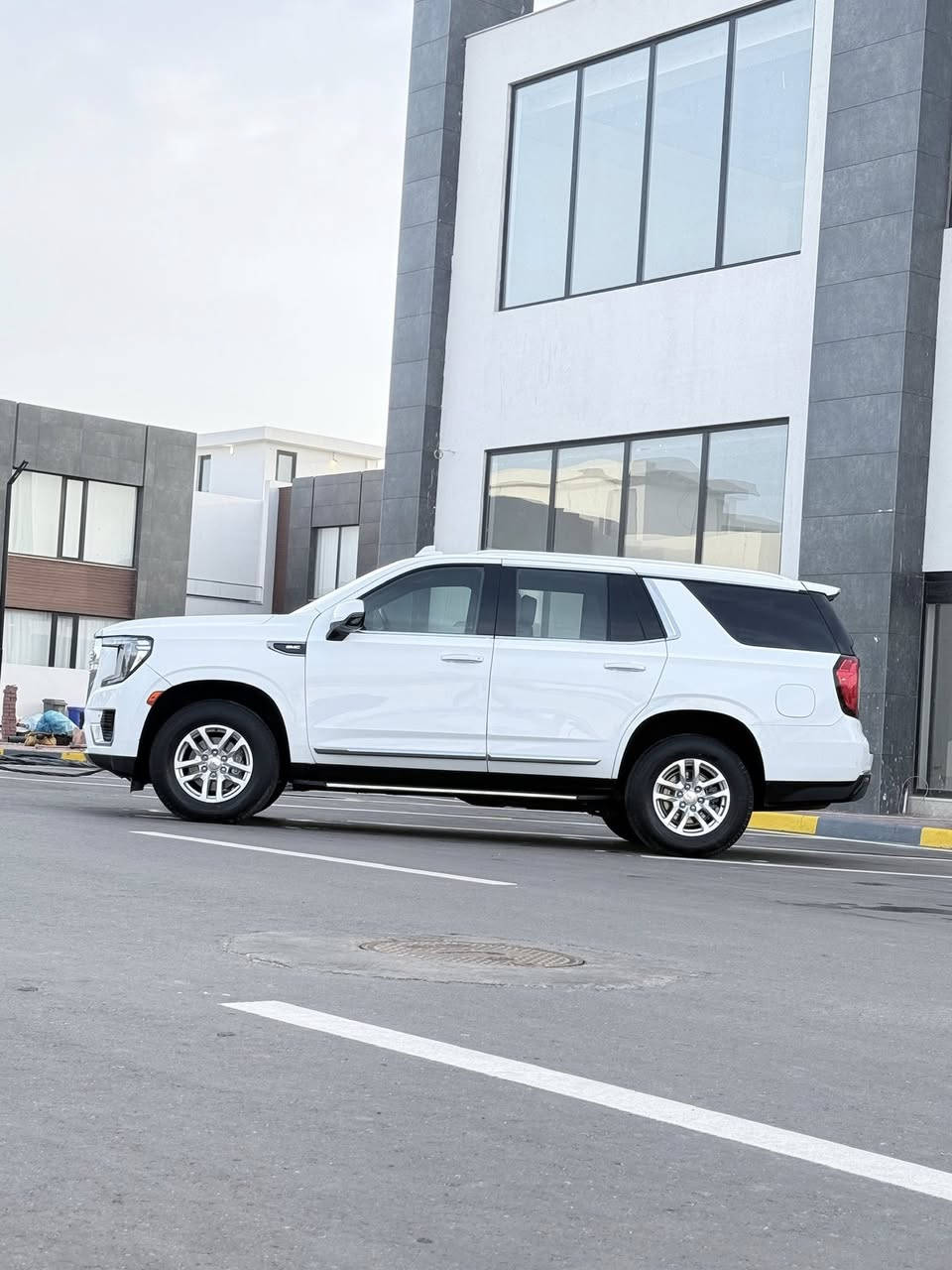 السلام عليكم
يوكن دينالي 2022
GMC yukon denali diesel (2022)
السياره (((((كااااز )))))) 
بيع او مراوس حسب القناعه
وارد امريكي (مدكر وبنيد)
رقم بصره شبه مميز بأسمي
فول مواصفات للاخير 
كامرات 360 درجه
تبريد ٣ قطع كشنات ملكي منفصل
داخل جلد اسود
شاشه جبيره +شاشه اعطال
كشنات كهرباء خزن ميموري 
تدفئه تبريد بلكشنات 
فتحه بانوراما
رادار  +نضام تحديد مسار +نضام تزحلق +فورويل +جي بي اس +قياده ذاتيه 
شاحن وايرلس حساسات اماميه خلفيه 
جنطه كهرباء تفتح بلرجل 
تدفئه بلستيرن مثبت سرعه  وهواي مواصفات بعد مواصفات الدنلي معروفه 
ماشيه 39kmالف قابل للزياده
السعر $397$بي مجال
مكان السياره البصره مجمع السلام
الاستفسار ***********
