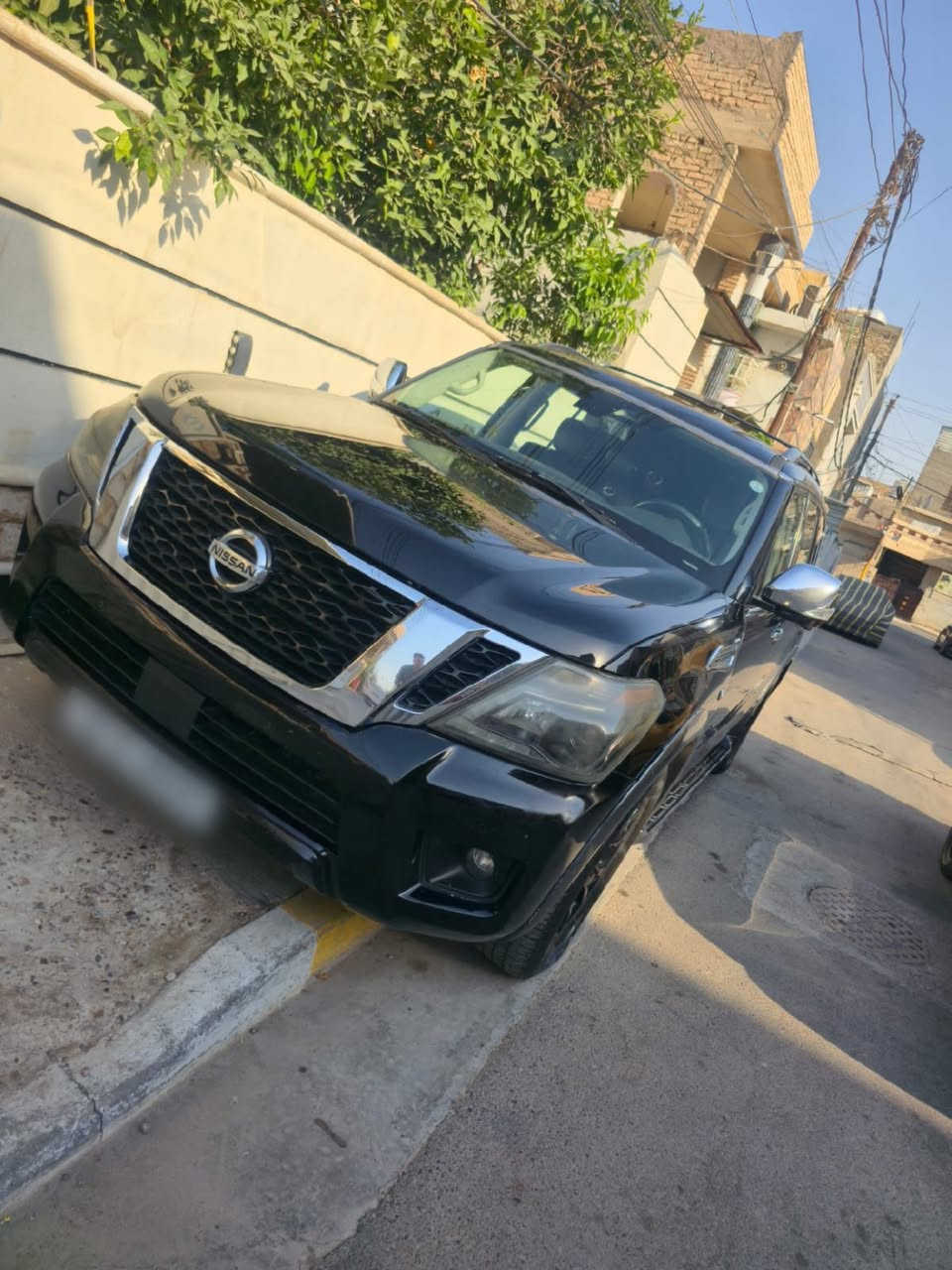 ﷽
‏ NISSAN ARMADA2018  
نيسان ( أرمادا2018) فول مواصفات 
لون اسود ملكي 

◽️محرك ( V8 5.6L ) ثمانيه سلندر🚀🚀
🔷داخل جلد اسود
🔷ماشيه ( 104) الف  حقيقي
🔷سياره فول مواصفات بلاتينيو
🔷محرك _(5.6L)-(v8)
🔹گير محرك بشرط مامفتوح جديد كل على وضع الشركة
◽️سيارة بيها ( بس نص جاملغ ) بدون دواخل بشرط
🔹سيارة جديد جدا ونظيفة
🔹سيارة داخل و خارج كل جديد كل على وضع شريكة

◽️مواصفات
🔹( بصمة - رادار   - تشغيل عن بعد - كامرات محيطيه-صندوق شفت - ٧ راكب  - كشنات تتفيئة - كشن و ستيرن خزن -تبريد مركزي - حساس أمامي و خلفي - لايت ليد و زينون - داخل فورميكا -  بعد )

◽️محرك كير  بشرط مامفتوح
سياره حيل نظيفه كلشي علي بلاد لوك
بسميً السنويه بشرط تحويل و غرامات
سياره مابيها دينار مصرف كامل من كل نواحي

◽️نظافه ١٠٠٪؜ كامل سيرفس بدون نقص و بدون مصرف سياره اي نقص مابيها 
4 أيطارات جديدة تاير و ويل

نفسي يوم /تحويل و كاله حاضر
مكان / داخل  بغداد الكرخ 

◽️سعر _ 210 مجال بصيط 🔐
◽️موبايل /*********** ::: *********** 📲
 
ان شاء الله الي تعجبة تصير من قسمة  🤝🤝
