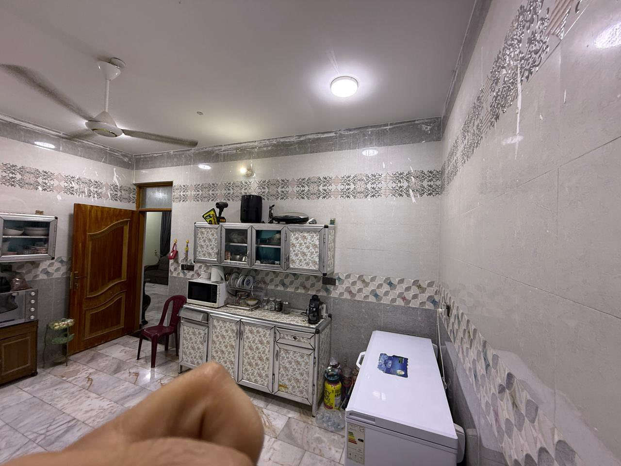 الدار للبيع مساحه 200متر صوب الشاميه المنصوريه مجمع القضات بناء درجى اولى طابق واحد مطلوب مبادره 130مليون تتحول على المشتري او يسددها البائع حسب الاتفاق السعر الكلي 400مليون مؤجرحاليا ب 750
رقم العقار 44/756
***********
