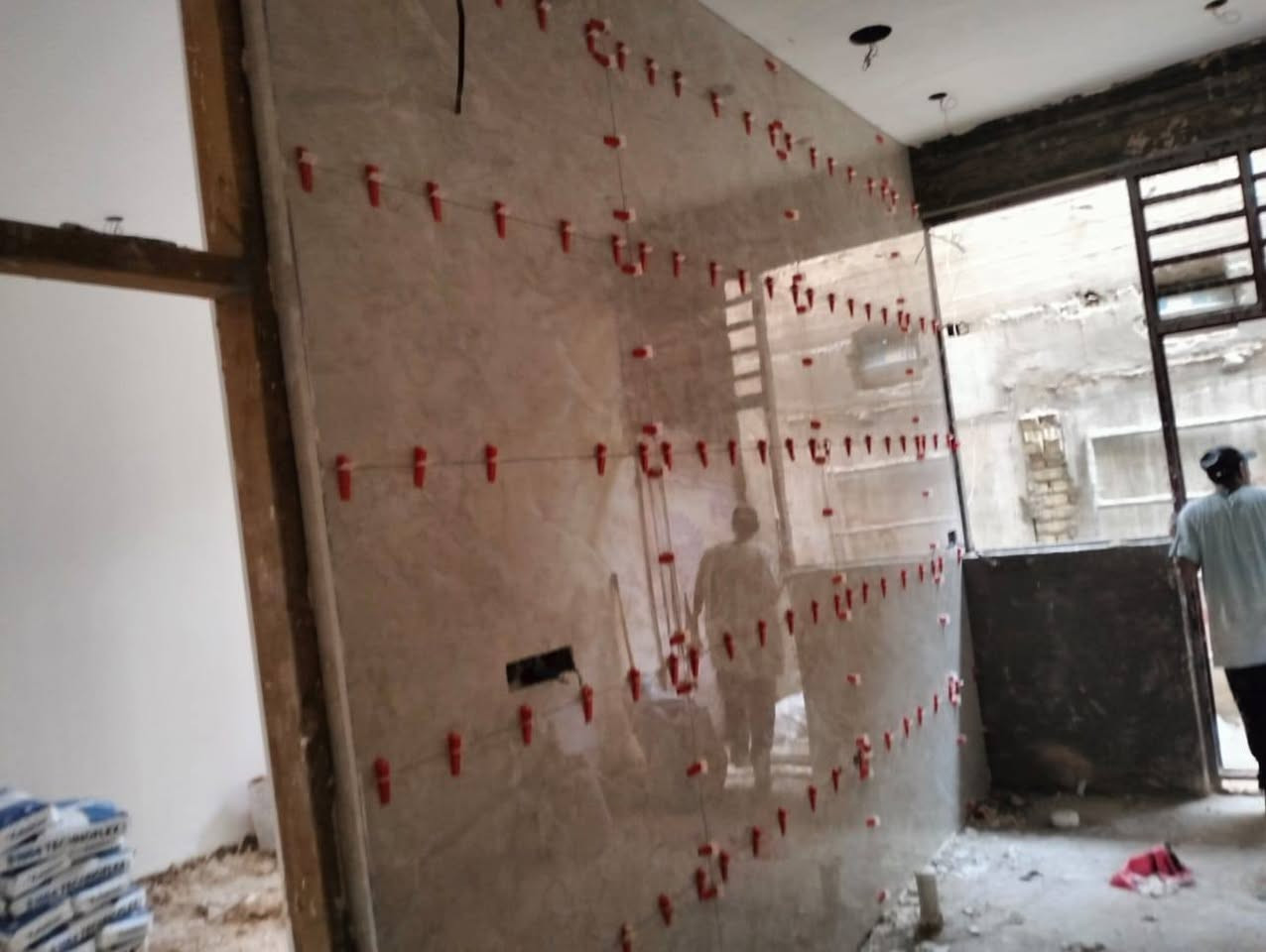 السلام عليكم اخواني الأعزاء
كادر مصري مختص في تطبيك السيراميك 
امانه الله شغل درجة أولى 
الي حاب يتواصل معي طلعت مراد
رقم الهاتف: ‭0774 790 8350‬
