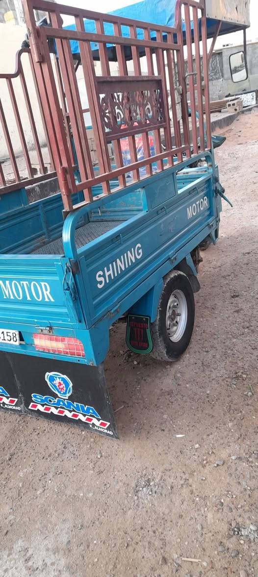 سلام عليكم يوجد ستوته للبيع موديل ٢١ نظيفه مرقمه السعر ٣٠٠٠ وبيها مجال هاذا رقمي ***********
