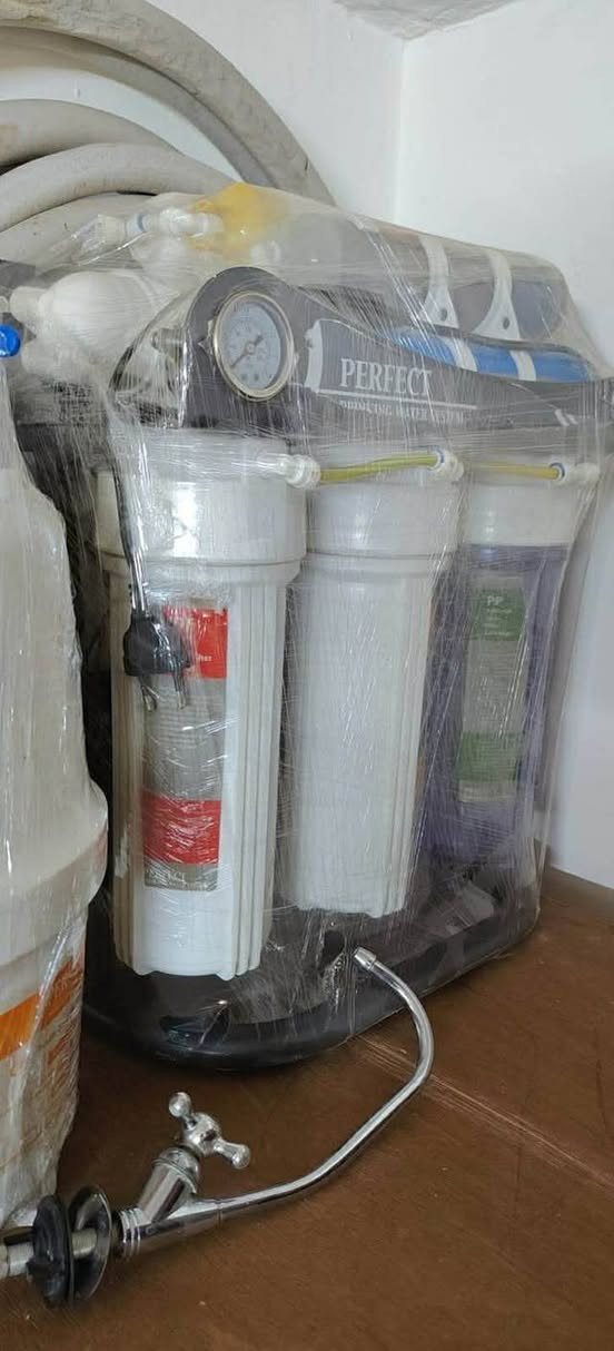 السلام عليكم أثاث بيت للبيع
الصباخ الكريازي الابيض ٢٠٠ 
الطباخ العشتار ١٢٥ 
الطباخ الابيض اربع عيون ٦٠ 
الكاونتر السنك ٧٥ 
الفلتر ٤٠ 
التخم الديوان ٣٠٠ 
الصوبه الزيتيه ٥٠
  وعندي توصيل الاستفسار الاتصال على الرقم***********
