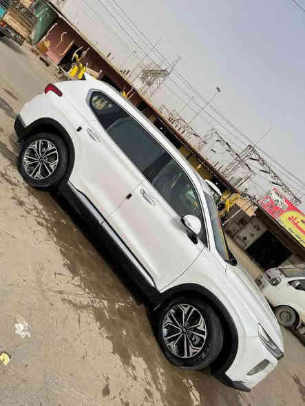 لام عليكم ورحمة الله وبركاته 
سنتافي 2019 فول مواصفات 1/1للبيع ماشيه130  محرك 3500  
6 سلندر    سبعه راكب  
ما مفتوح ومشروط هو والكير 
رقم أربيل تحويل ثاني يوم 
مواصفات السيارة :-
 بصمة
نظام ترحيب
مري شفط auto 
مري ليد ترحيب + اشاره ليد
تبريد 3 قطع
بدأت نيكل
ليد داخل يده السايق والراكب 
شاشة اصليه 
شاشه اعطال و رحلات 
شاشة تبريد 
كشنات جلد 
كشن كهرباء
ليد امامي+ خلفي
حساس خلفي 
كامره خلفيه
ستيرن متغير 3 وضعيات 
نظام ECO
نظام abs
نظام نزول منحدرات
دفلوك
نظام دفع رباعي 
دبل بلاجكتور
ويل 19 أصلي 
اطارات جديد
جام السايق أوتو صعود ونزول بضغطه وحده
وباقي المواصفات المعروفة 
عنوان السياره   تكريت 
السعر 23,700$ 
الرقم *********** تكريت
