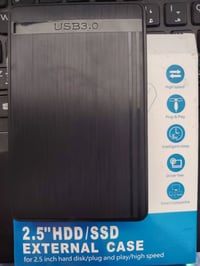 حافظة هارد خارجي • اكسسوارات الكترونية