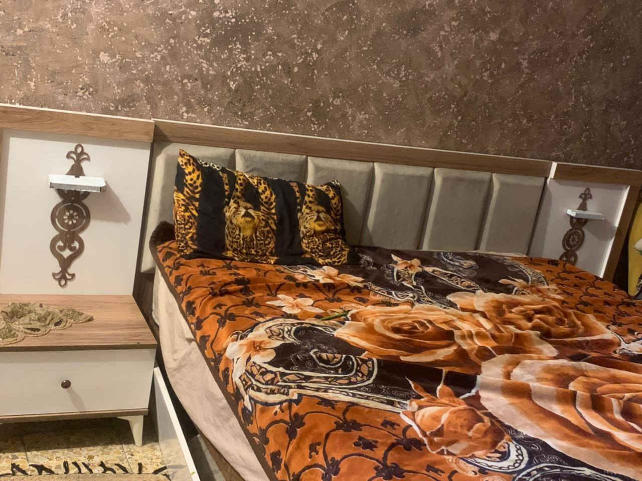 لبيع مكان الدوره الغرفه اخت الجديده ميز يتكبر ويصغر بدون كراسي تيبلام حلو


**إذا كنت صاحب هذا الإعلان وتريد حذفه لأي سبب، رجاءا أرسل رسالة إلى الدعم الفني**