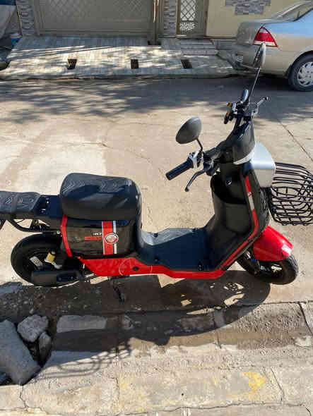 السلام عليكم
دراجه شحن R7.     للبيع 
بريكات دهن هايدروليك HAEDROLEK
دبلات امامي هيدروليك والخلفي غاز 
شاشه ديجتل 
وياله رياضي + فلنجه كبيره 
تشغيل   سويجين 2 + بصمتين 2 
بطاريات 25 امبير 🔋
سرعتها 109 حقيقي 80 🏍️
ديجلات + اناره جانبيه 🎧
لايتات زنون + نشره ليليه 🌑🔦
دراجه جديده ونضيفه 
5بطاريات كبار. 
بصمه تشغيل عن بعد 
انذار سرقه 
٤تحويلات (سرعه)
قفل ستيرن 
دبل اشاره 
بيها بك رجوع+ P
لايت عالي ناصي 
بيه اضاءه لمن تلزم بريك 
منفذusp
مختم WINLLE
تكدر تضيف بطاريه٦
مرايات جانبيه
دبلات رياضي
بريكات دسك 
قاعده تلفون
السعر 500 وبيها مجال بسيط للطيبين 💰 

الرقم ***********
