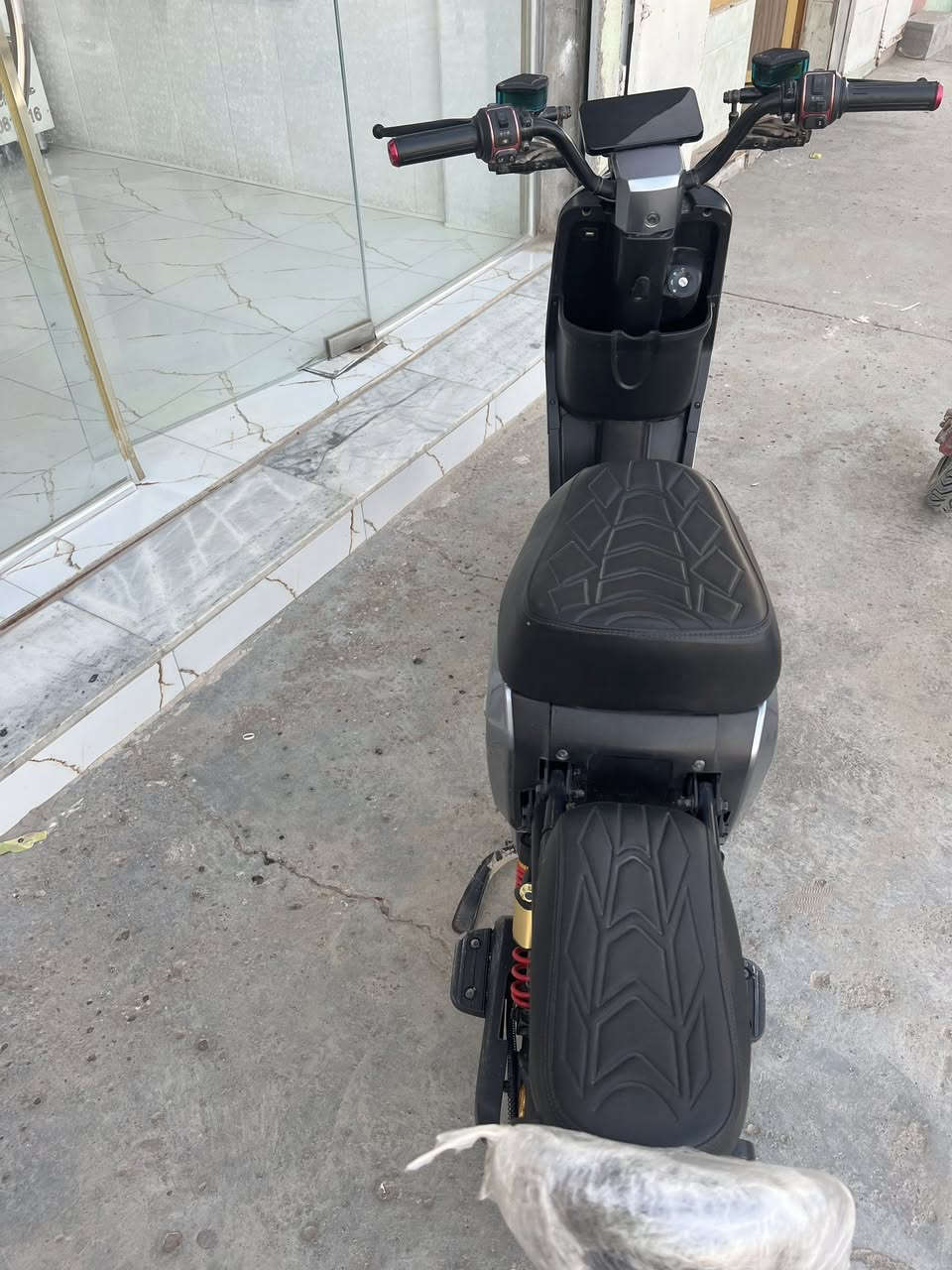 R9 للبيع السعر خاص موديل 2025


**إذا كنت صاحب هذا الإعلان وتريد حذفه لأي سبب، رجاءا أرسل رسالة إلى الدعم الفني**