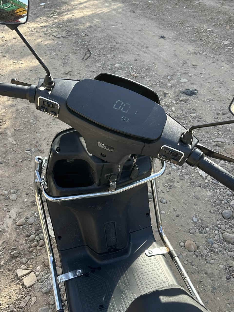 سلام عليكم درجه شحن للبيع بيها بطاريات تعبانه هسه شغاله بس ضعيفه مكانها راشديه مال حسينيه 500
 
***********
