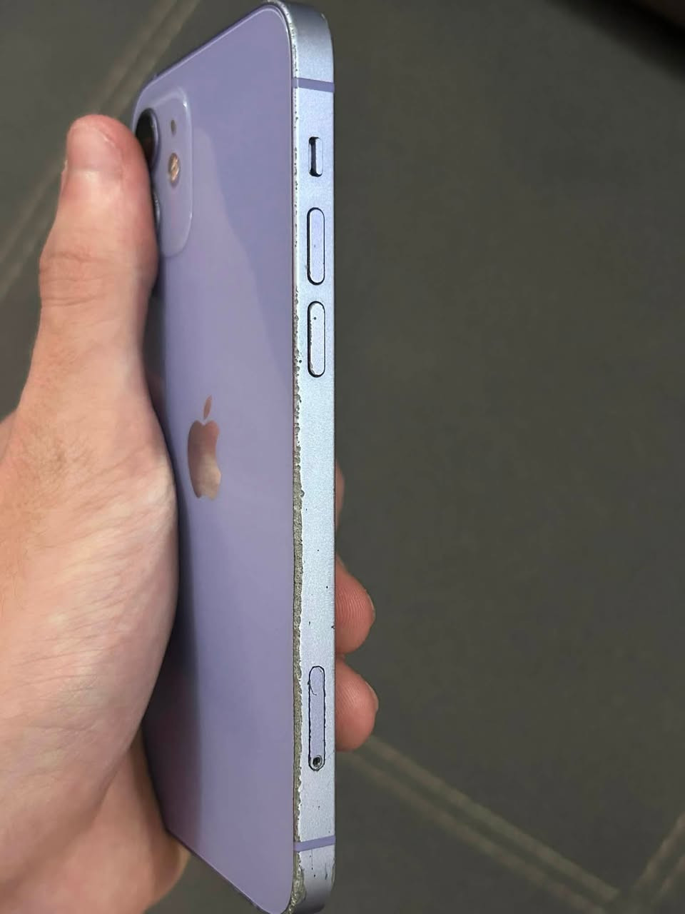 السلام عليكم، ايفون 12 العادي ذاكرة 256GB بطارية 76% الاطار الخارجي متضرر التلفون ما مفتوح ابد و Face ID شغال.
السعر 370الف قابل للتفاوض، المكان بغداد


**إذا كنت صاحب هذا الإعلان وتريد حذفه لأي سبب، رجاءا أرسل رسالة إلى الدعم الفني**