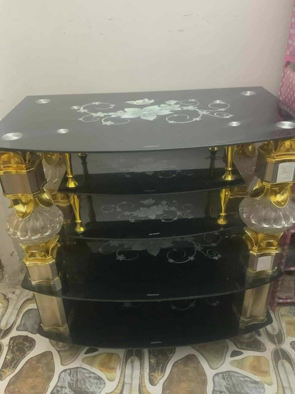 أغراض منزلية
مبردة كونفيرة 80 الف
مكينة لحيم ميك أوربي 140 الف
ميز بلازما 30 الف
ميز طعام 25 الف
دمبلص زوج 5 الف

بغداد الشعلة 
***********
