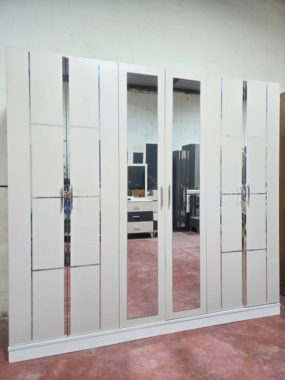 💎🔥 غرفة تركي مستخدم – 6قطع كاملة 💎ث
ق💯 نظافه 95% |  نظام أبواب مرتبه 
💸 السعر: 500 قفل
🪛 شد مجاني + 🚚 نقل مجاني داخل بغداد 
#يوجد.انواع الغرف خاص


**إذا كنت صاحب هذا الإعلان وتريد حذفه لأي سبب، رجاءا أرسل رسالة إلى الدعم الفني**