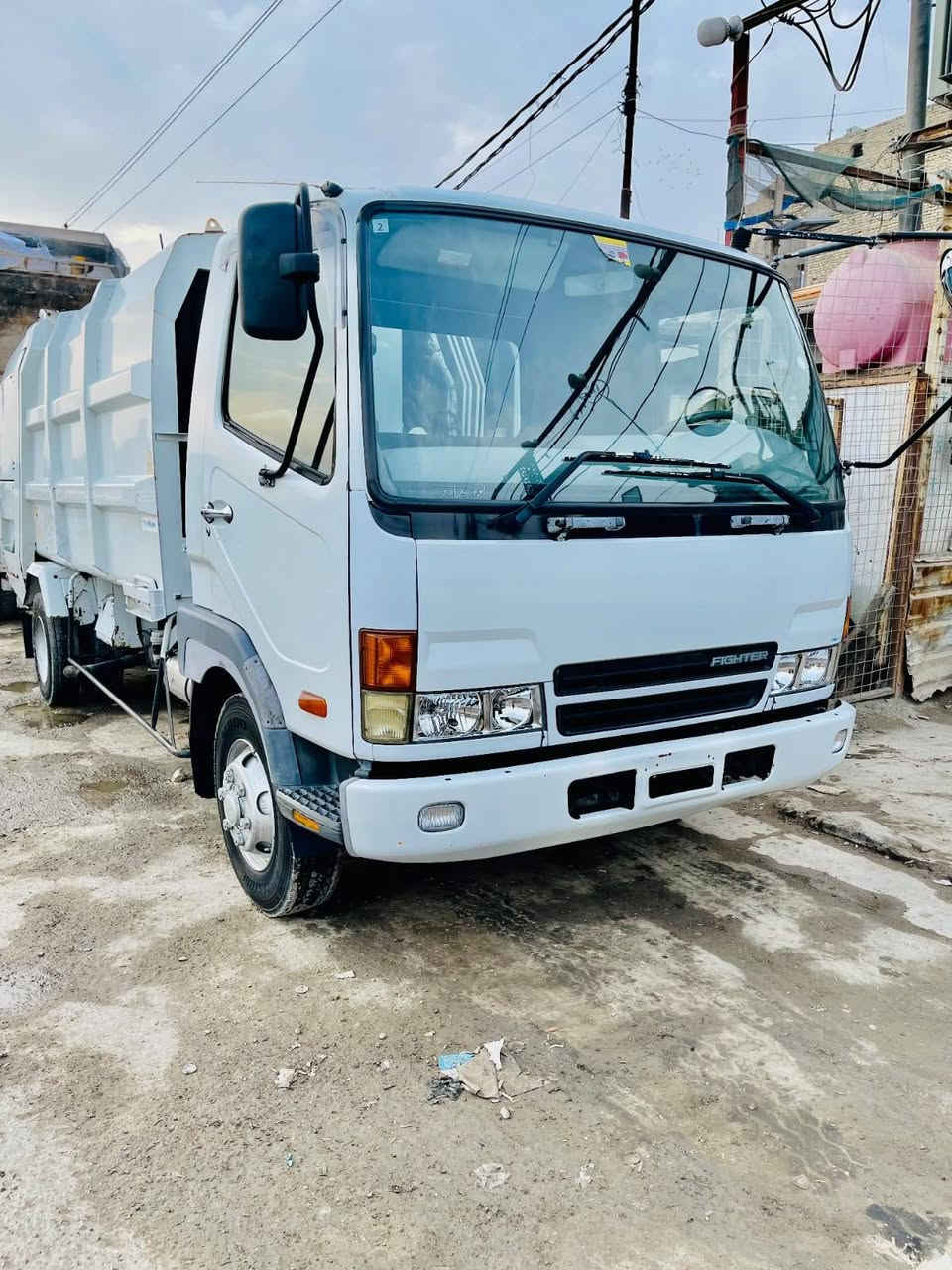 فوسه عشره مكعب كفاله مكان بغداد دخول جديد مامشتغله مرقم بصره كفاله ***********////***********
