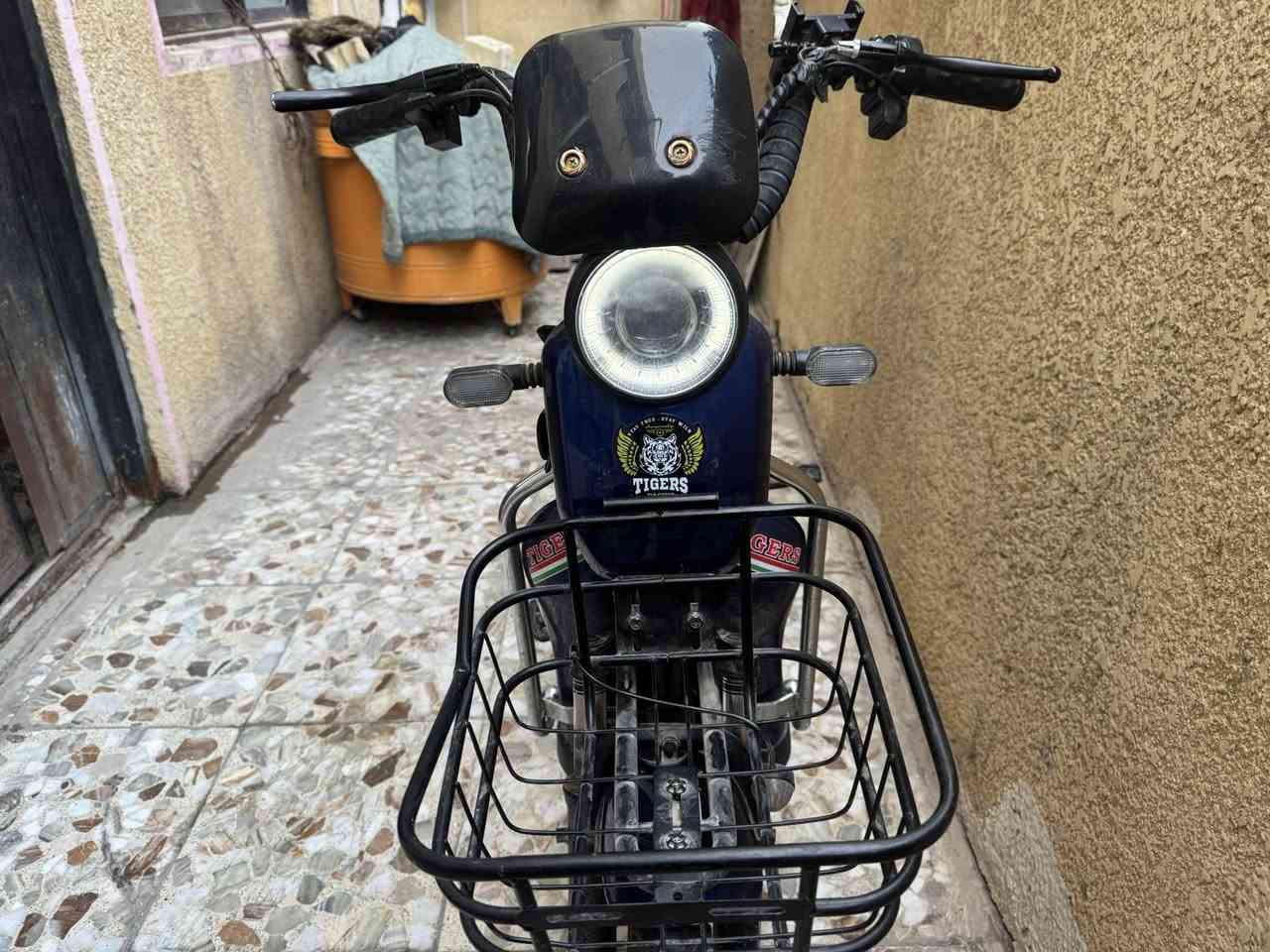 بسبب الوعود الكاذبه
دراجه للبيع حجم 20 نوع البطاريه (خمس بطاريات ولي صغار)
الدراجه تمشي 99 بس مو سرعه فعليه الدراجه نظافه 95 بس الأشياء البسيطه أمامك سعرها 300 وبيها مجال العنوان الكريعات قرب قاهر الاسعار


**إذا كنت صاحب هذا الإعلان وتريد حذفه لأي سبب، رجاءا أرسل رسالة إلى الدعم الفني**