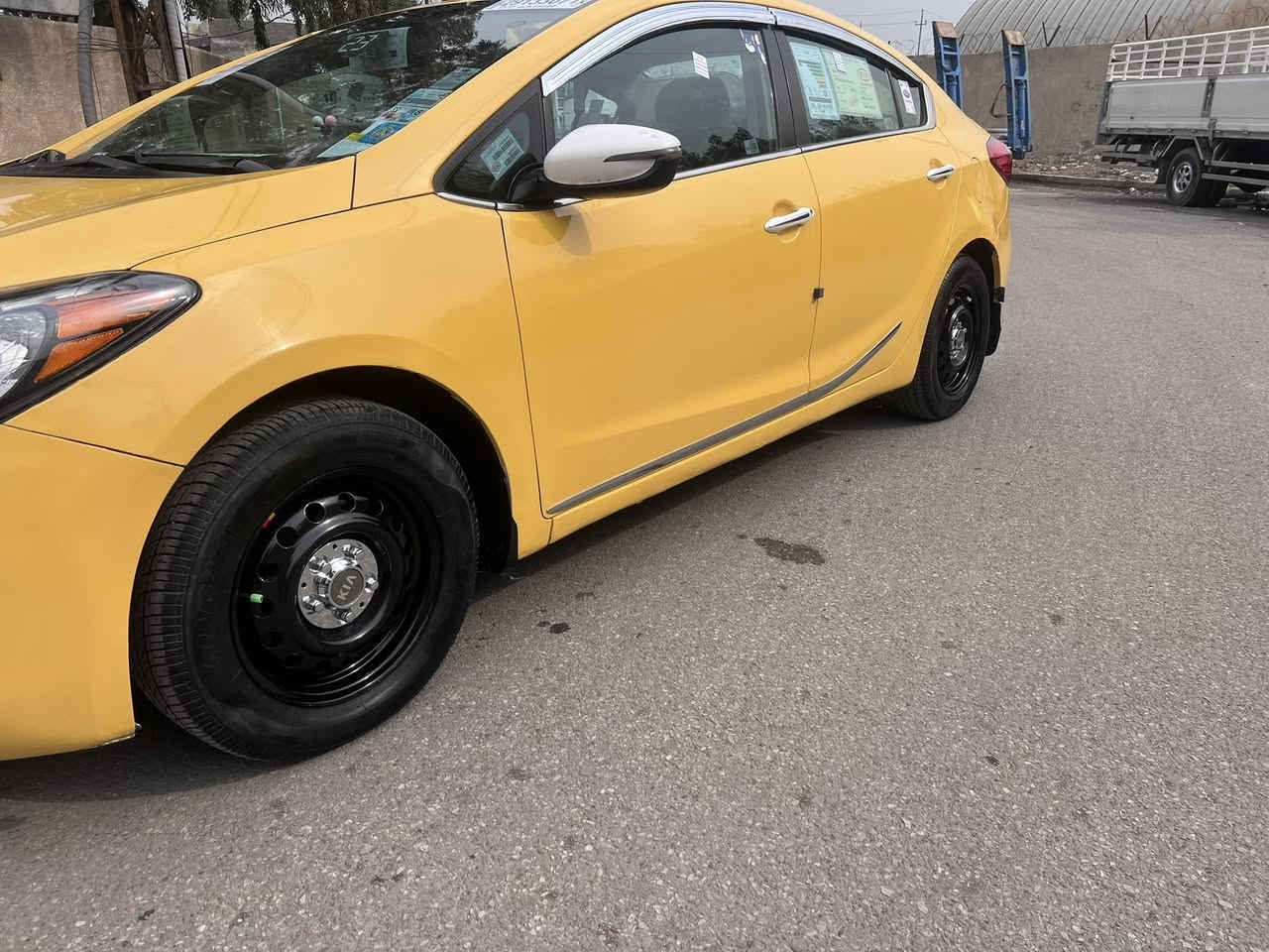 سلام عليكم فورتي2015
سيارة كفالة كلين للتبديل ولا ضربة مصفرة هيئة وغرامات سيارة بسامينة ثاني يوم تحويل
السعر. 105ورقة
العنوان بغداد البلديات خلف المصرف
هـ ***********
